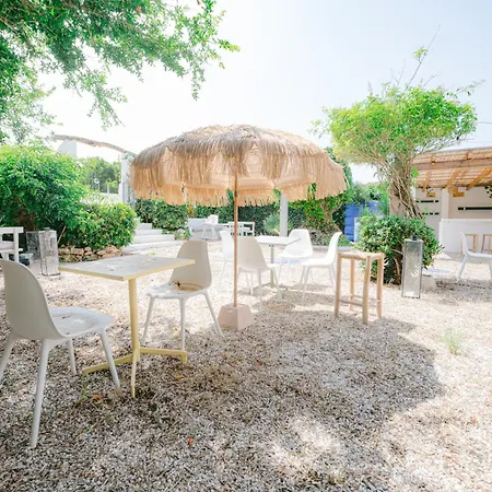 Flamingo By Nest Hostal *
